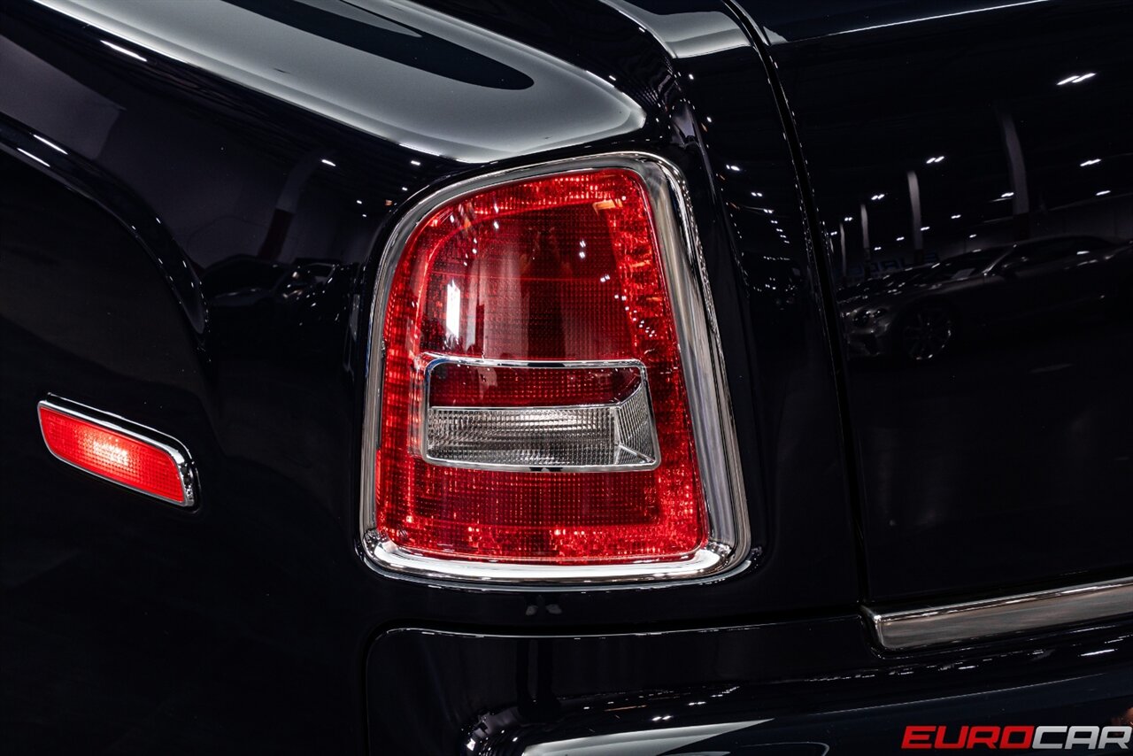 2013 Rolls-Royce Phantom *FRESH SERVICE * REAR THEATER * IMMACULATE CONDITION* - Photo 17 - Costa Mesa, CA 92626