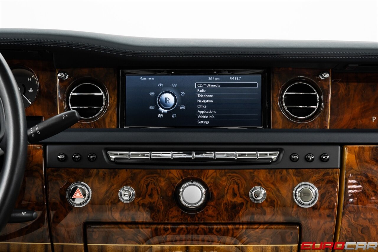 2013 Rolls-Royce Phantom *FRESH SERVICE * REAR THEATER * IMMACULATE CONDITION* - Photo 29 - Costa Mesa, CA 92626