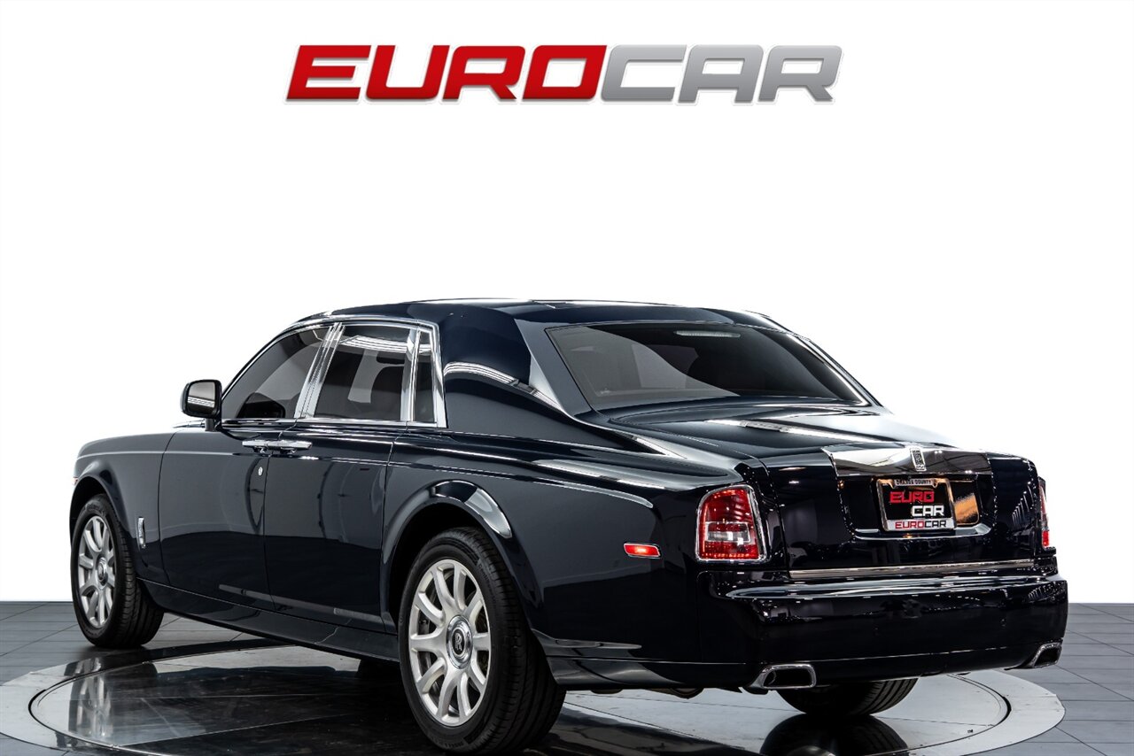 2013 Rolls-Royce Phantom *FRESH SERVICE * REAR THEATER * IMMACULATE CONDITION* - Photo 4 - Costa Mesa, CA 92626