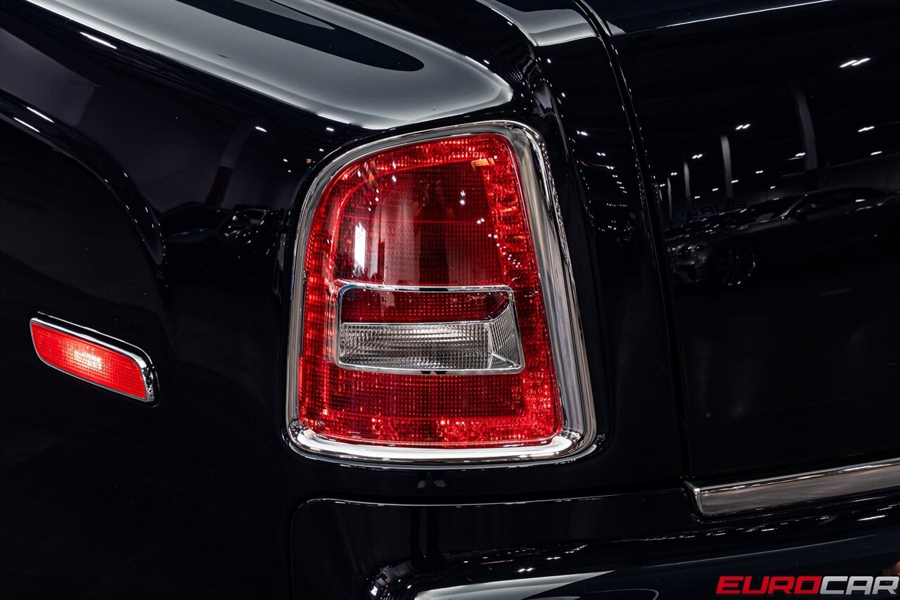 2013 Rolls-Royce Phantom *FRESH SERVICE * REAR THEATER * IMMACULATE CONDITION* - Photo 17 - Costa Mesa, CA 92626