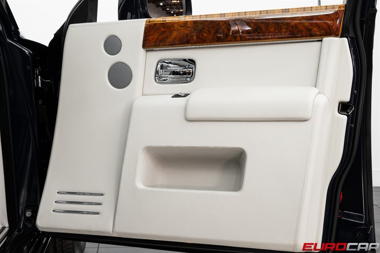 2013 Rolls-Royce Phantom *FRESH SERVICE * REAR THEATER * IMMACULATE CONDITION* - Photo 20 - Costa Mesa, CA 92626