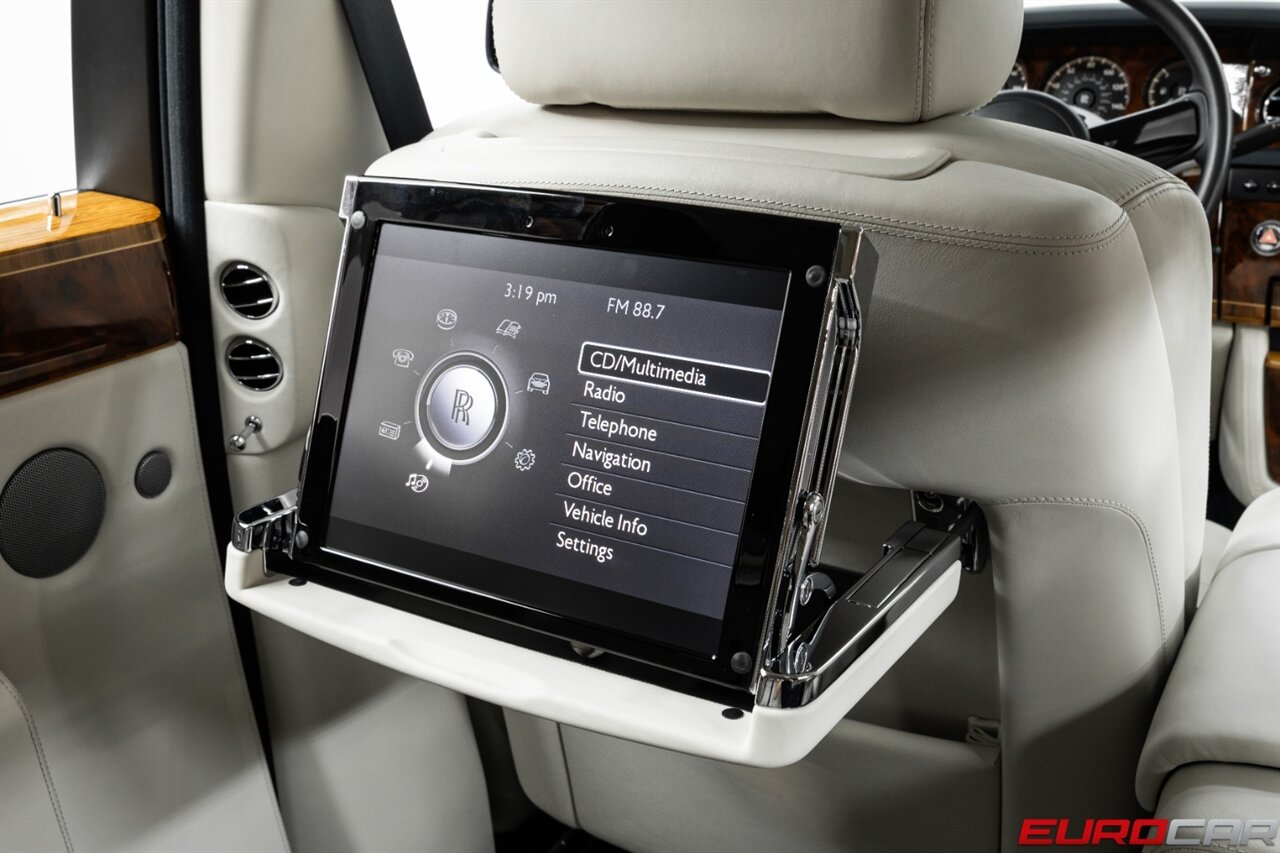 2013 Rolls-Royce Phantom *FRESH SERVICE * REAR THEATER * IMMACULATE CONDITION* - Photo 23 - Costa Mesa, CA 92626