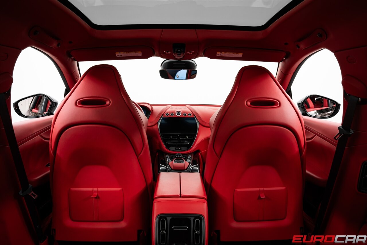 2023 Aston Martin DBX 707  *$263,586.00 MSRP* INCREDIBLE COLOR COMBO - Photo 24 - Costa Mesa, CA 92626
