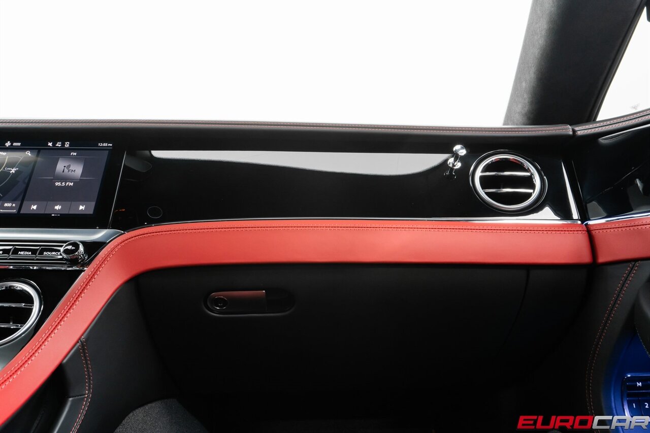 2022 Bentley Continental GT V8 *MULLINER DRIVING SPEC * CARBON FIBER STYLING SPEC* - Photo 33 - Costa Mesa, CA 92626