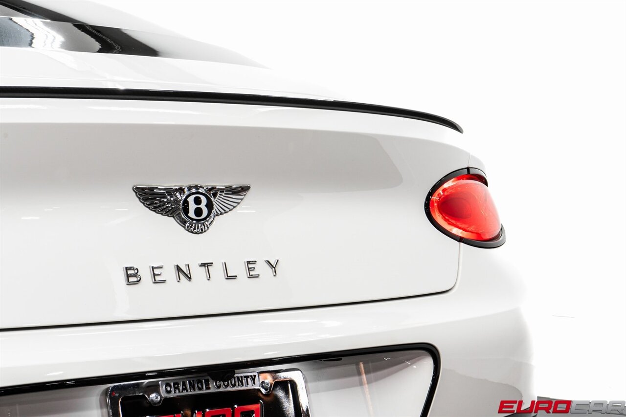 2022 Bentley Continental GT V8 *MULLINER DRIVING SPEC * CARBON FIBER STYLING SPEC* - Photo 20 - Costa Mesa, CA 92626