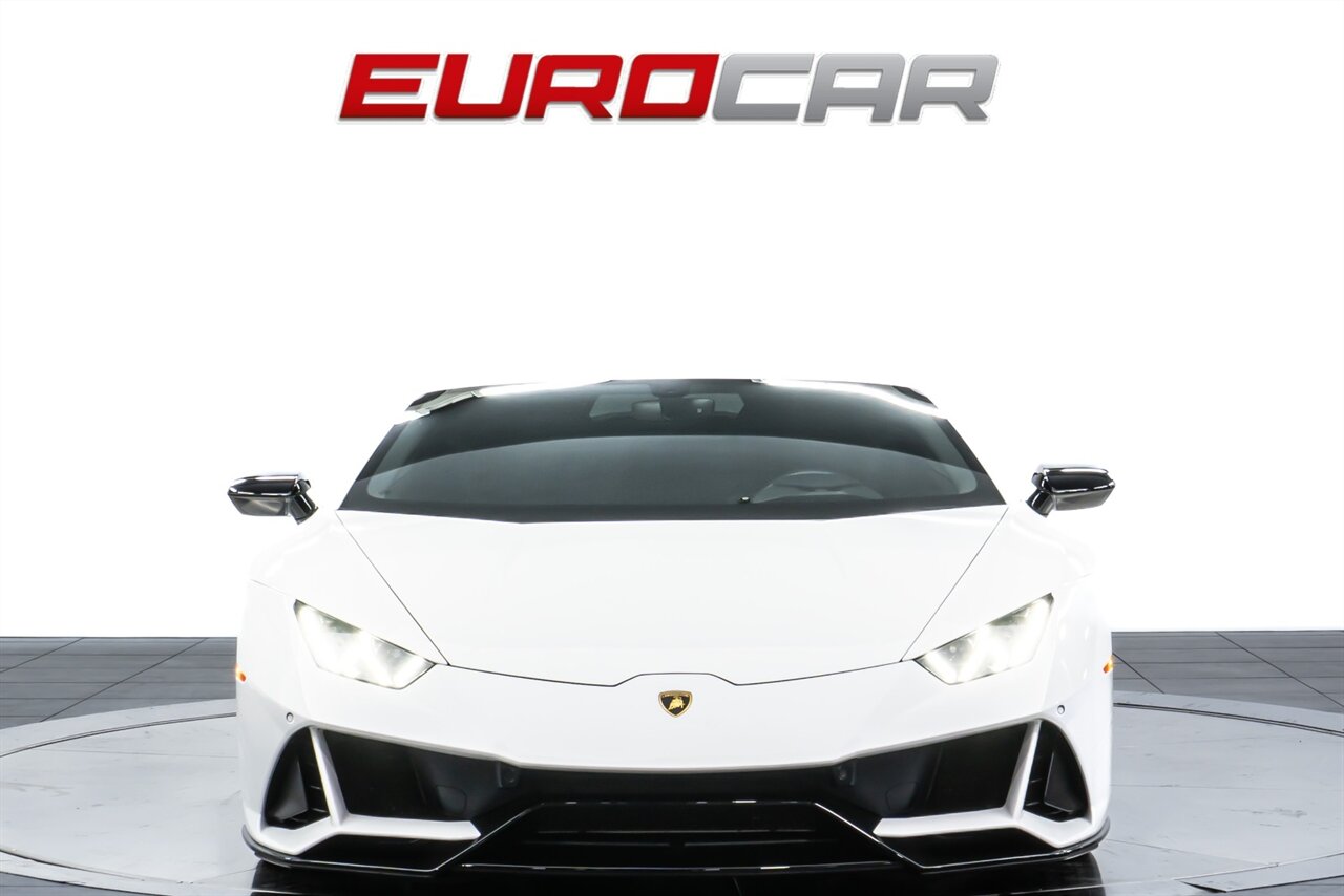 2021 Lamborghini Huracan EVO  *RARE ALL WHEEL DRIVE * CERAMIC BRAKES * CARBON INTERIOR* - Photo 8 - Costa Mesa, CA 92626