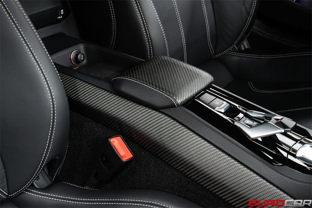 2021 Lamborghini Huracan EVO  *RARE ALL WHEEL DRIVE * CERAMIC BRAKES * CARBON INTERIOR* - Photo 38 - Costa Mesa, CA 92626