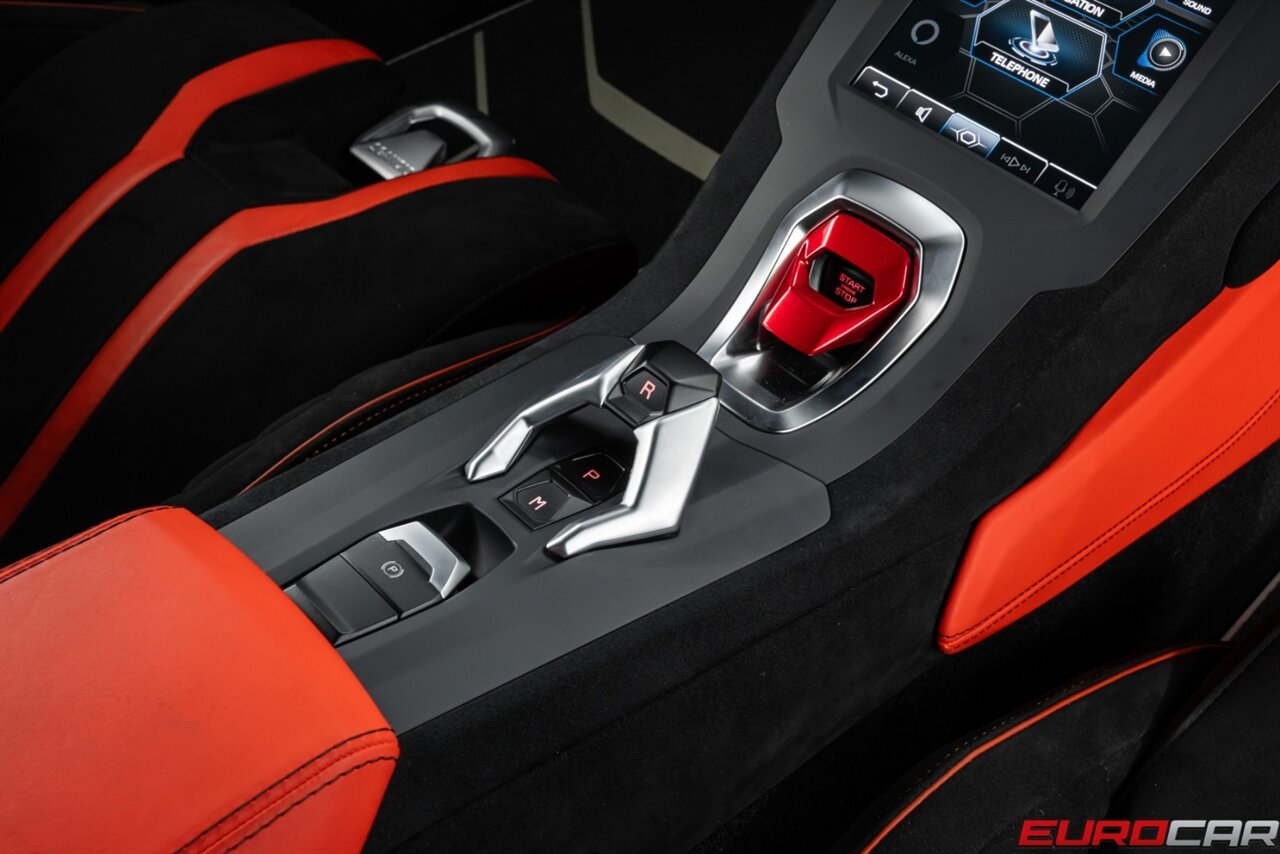 2022 Lamborghini Huracan STO  *CARBON SPORT SEATS * ONLY 6000 PAMPERED MILES * FRONT PPF* - Photo 36 - Costa Mesa, CA 92626