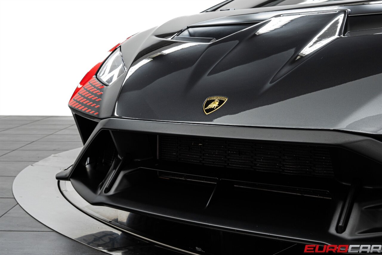 2022 Lamborghini Huracan STO  *CARBON SPORT SEATS * ONLY 6000 PAMPERED MILES * FRONT PPF* - Photo 12 - Costa Mesa, CA 92626