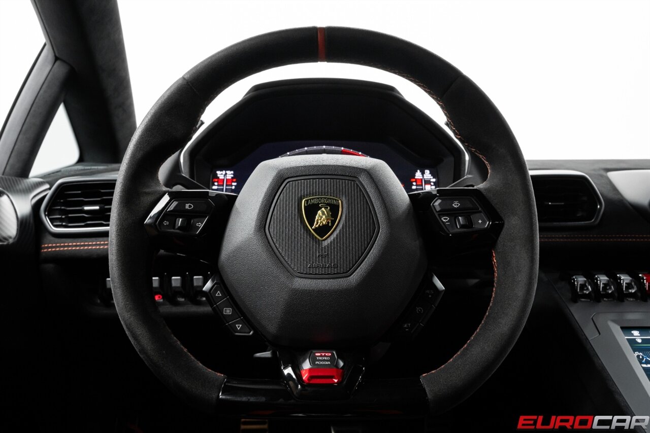 2022 Lamborghini Huracan STO  *CARBON SPORT SEATS * ONLY 6000 PAMPERED MILES * FRONT PPF* - Photo 33 - Costa Mesa, CA 92626