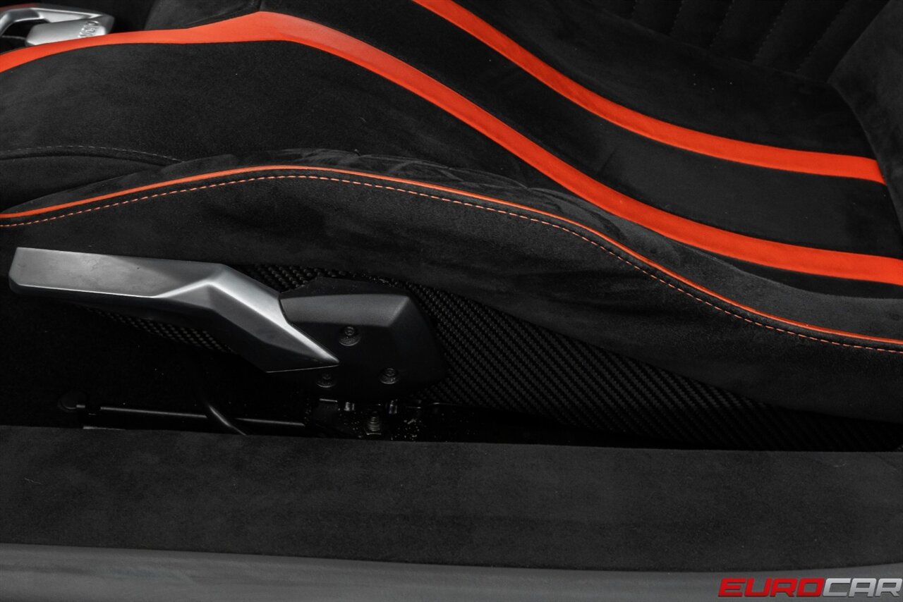 2022 Lamborghini Huracan STO  *CARBON SPORT SEATS * ONLY 6000 PAMPERED MILES * FRONT PPF* - Photo 48 - Costa Mesa, CA 92626