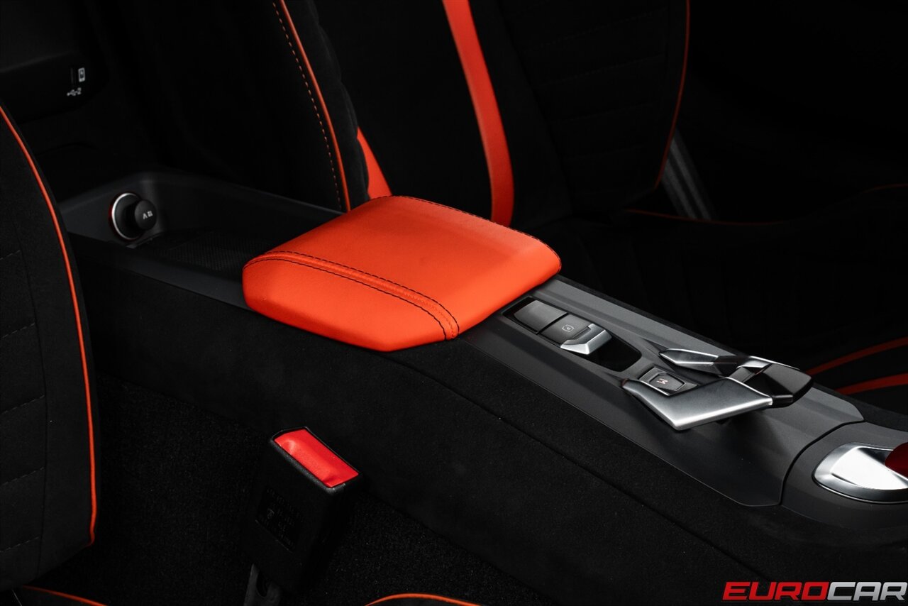 2022 Lamborghini Huracan STO  *CARBON SPORT SEATS * ONLY 6000 PAMPERED MILES * FRONT PPF* - Photo 38 - Costa Mesa, CA 92626
