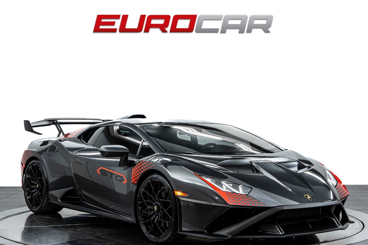 2022 Lamborghini Huracan STO  *CARBON SPORT SEATS * ONLY 6000 PAMPERED MILES * FRONT PPF* - Photo 7 - Costa Mesa, CA 92626