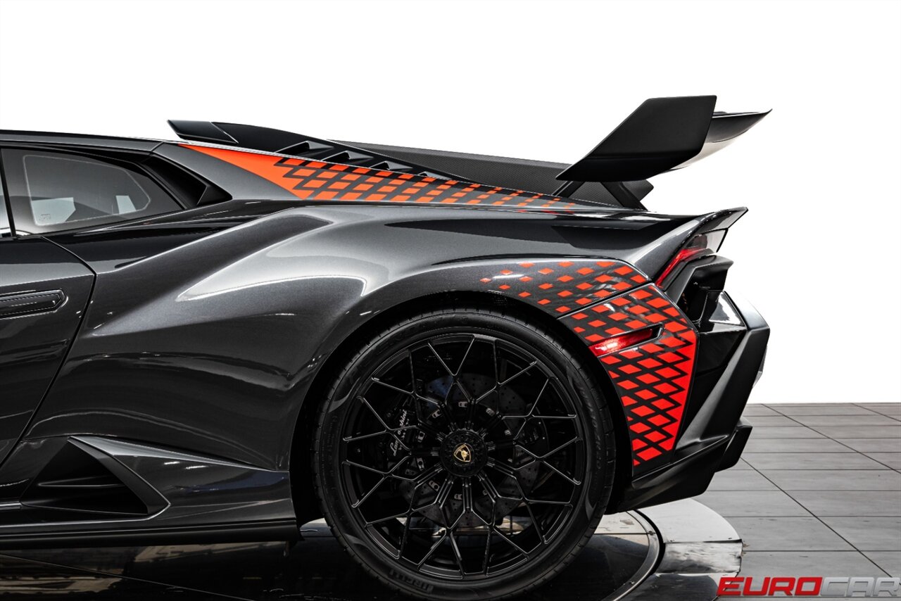 2022 Lamborghini Huracan STO  *CARBON SPORT SEATS * ONLY 6000 PAMPERED MILES * FRONT PPF* - Photo 20 - Costa Mesa, CA 92626