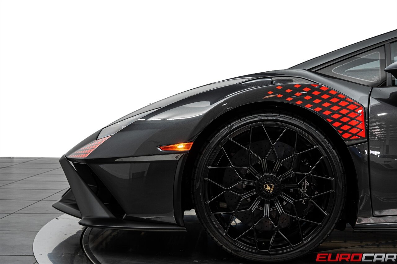 2022 Lamborghini Huracan STO  *CARBON SPORT SEATS * ONLY 6000 PAMPERED MILES * FRONT PPF* - Photo 14 - Costa Mesa, CA 92626
