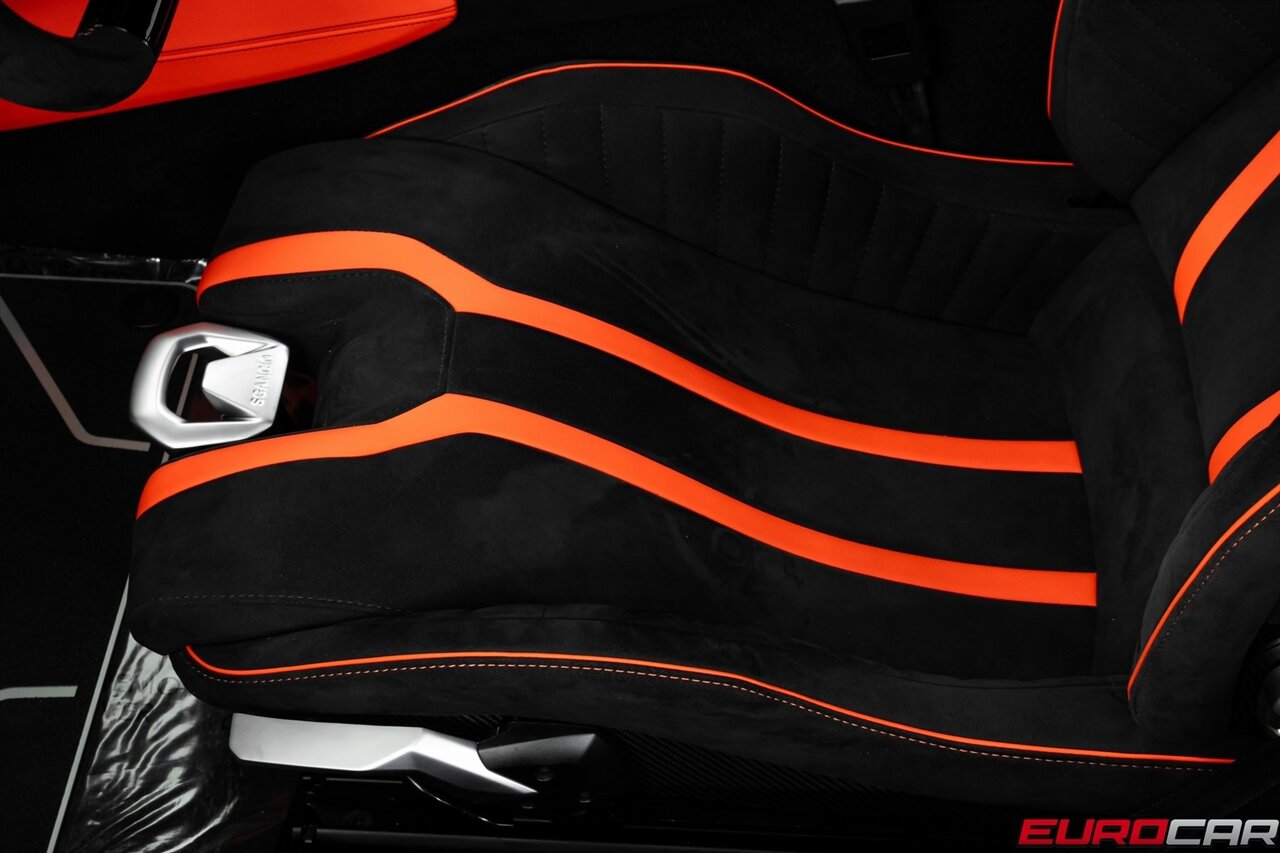 2023 Lamborghini Huracan Base *SPECIAL FACTORY PAINT * CARBON SPORT SEATS*   - Photo 47 - Costa Mesa, CA 92626