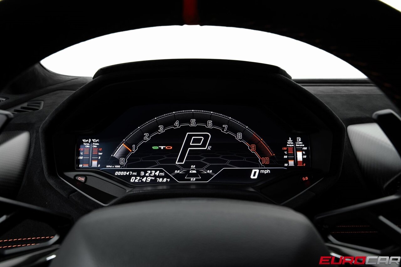 2023 Lamborghini Huracan Base *SPECIAL FACTORY PAINT * CARBON SPORT SEATS*   - Photo 34 - Costa Mesa, CA 92626