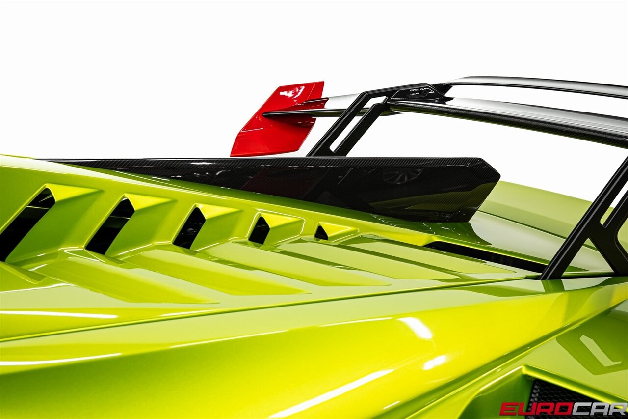 2023 Lamborghini Huracan Base *SPECIAL FACTORY PAINT * CARBON SPORT SEATS*   - Photo 22 - Costa Mesa, CA 92626