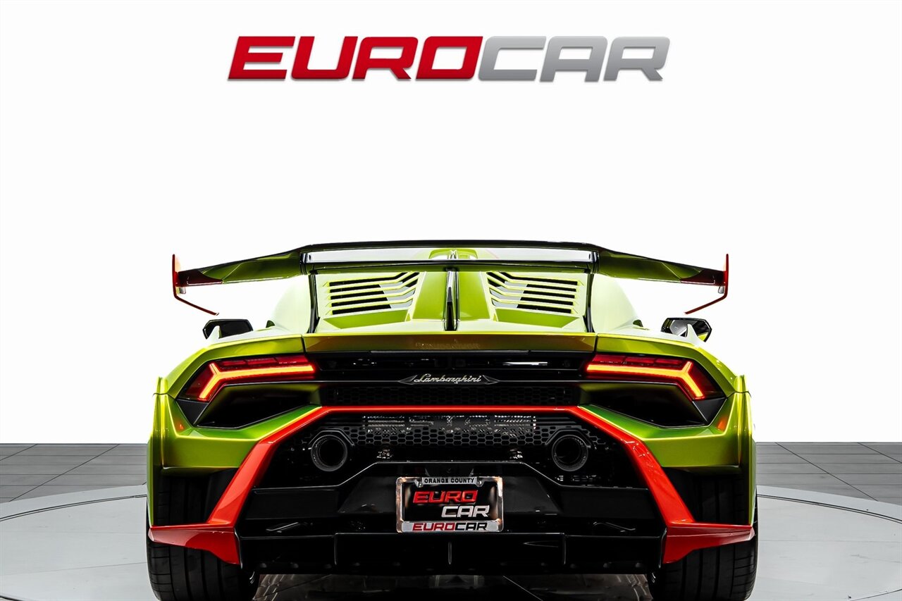 2023 Lamborghini Huracan Base *SPECIAL FACTORY PAINT * CARBON SPORT SEATS*   - Photo 4 - Costa Mesa, CA 92626