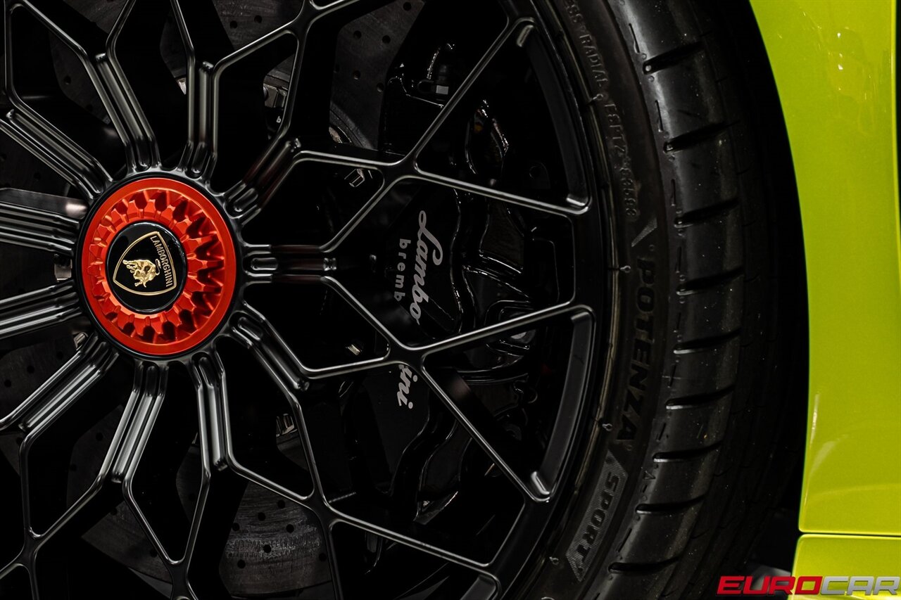 2023 Lamborghini Huracan Base *SPECIAL FACTORY PAINT * CARBON SPORT SEATS*   - Photo 29 - Costa Mesa, CA 92626