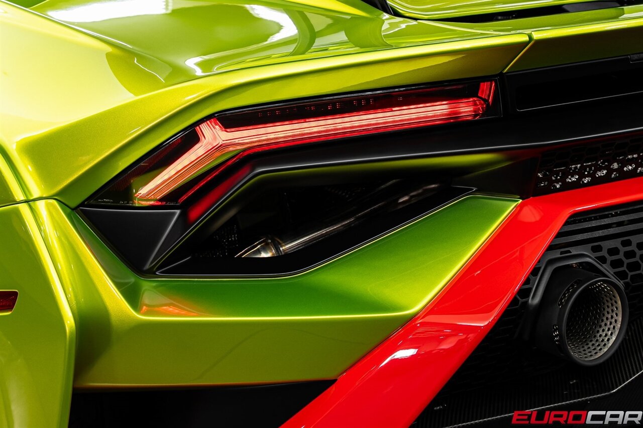2023 Lamborghini Huracan Base *SPECIAL FACTORY PAINT * CARBON SPORT SEATS*   - Photo 24 - Costa Mesa, CA 92626
