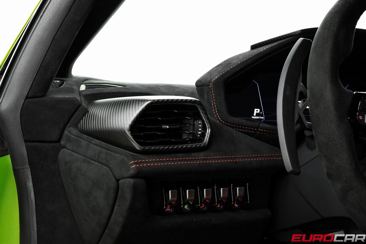 2023 Lamborghini Huracan Base *SPECIAL FACTORY PAINT * CARBON SPORT SEATS*   - Photo 33 - Costa Mesa, CA 92626