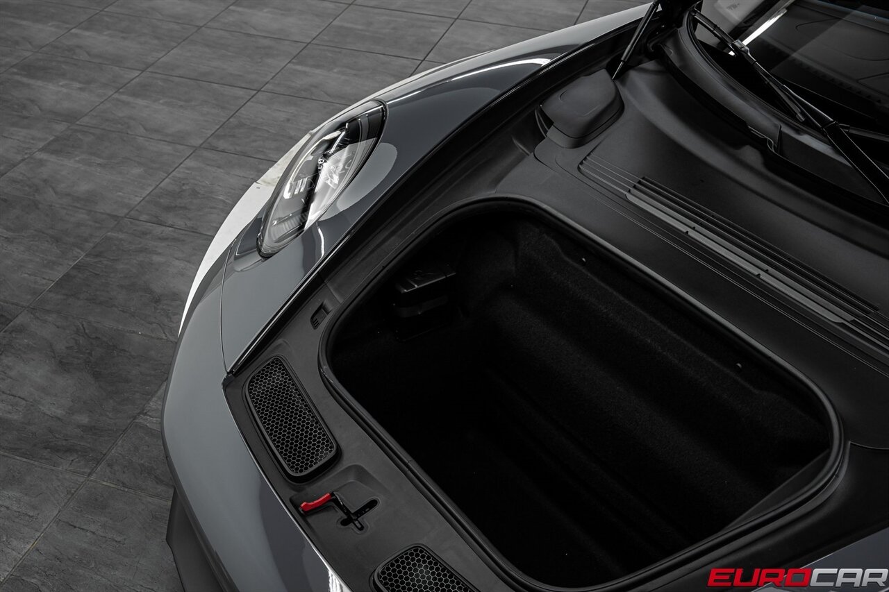 2025 Porsche 911 GT3  *ADAPTIVE SPORT SEATS PLUS * FRONT AXLE LIFT* - Photo 12 - Costa Mesa, CA 92626