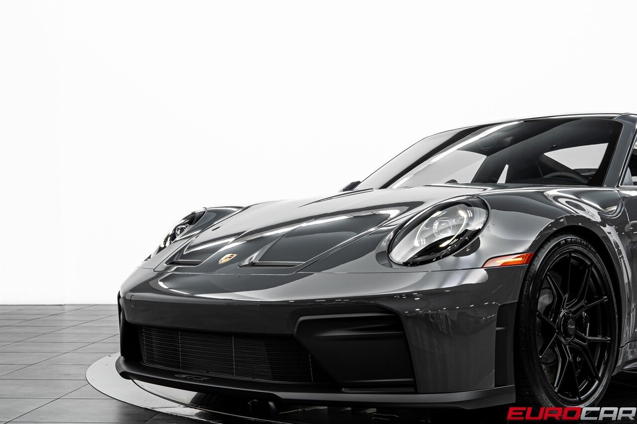 2025 Porsche 911 GT3  *ADAPTIVE SPORT SEATS PLUS * FRONT AXLE LIFT* - Photo 16 - Costa Mesa, CA 92626