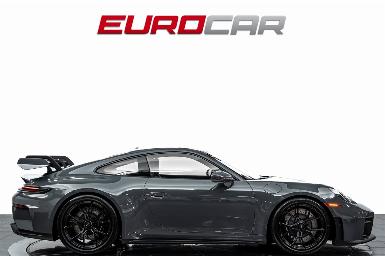 2025 Porsche 911 GT3  *ADAPTIVE SPORT SEATS PLUS * FRONT AXLE LIFT* - Photo 6 - Costa Mesa, CA 92626