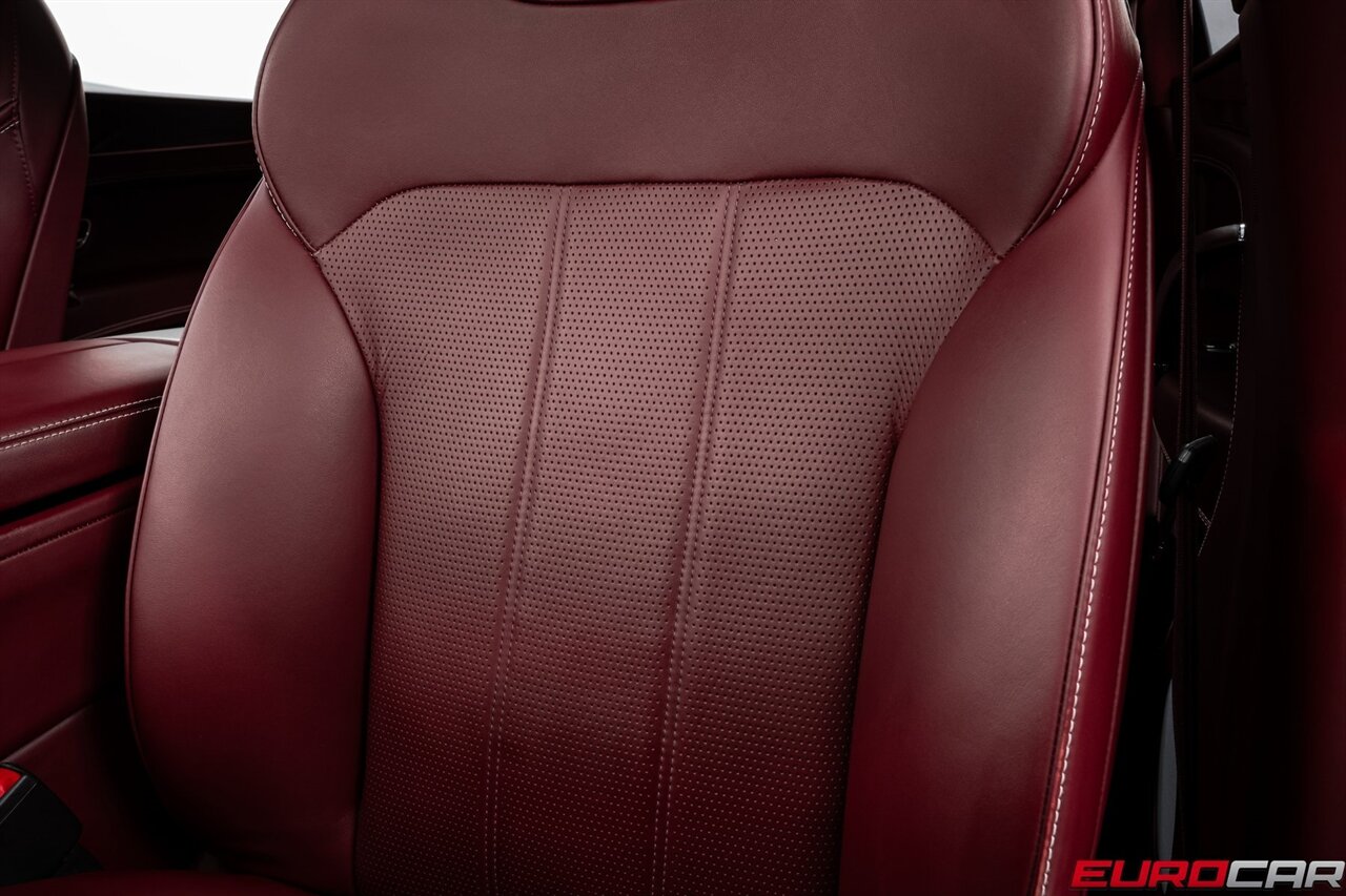 2019 Bentley Bentayga V8 *FRONT SEAT COMFORT SPEC * PANORAMIC ROOF*   - Photo 40 - Costa Mesa, CA 92626