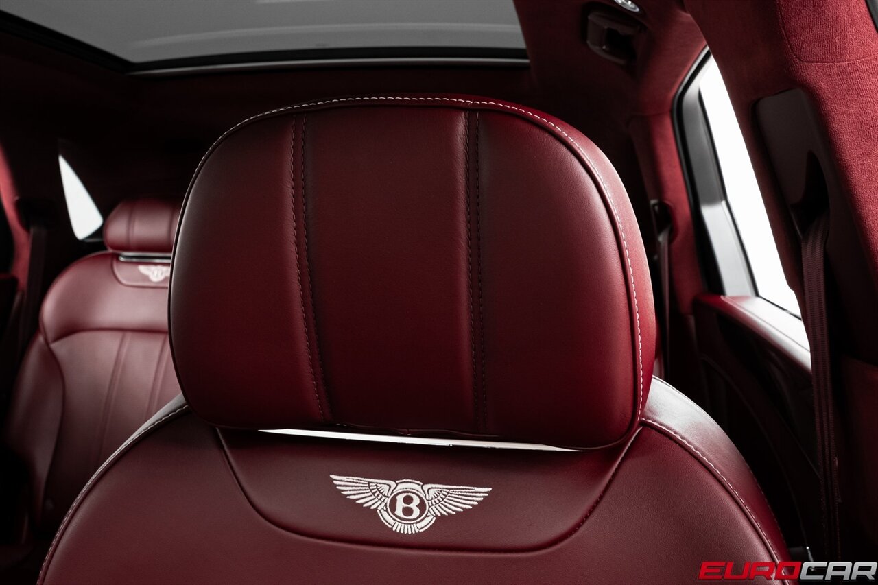 2019 Bentley Bentayga V8 *FRONT SEAT COMFORT SPEC * PANORAMIC ROOF*   - Photo 39 - Costa Mesa, CA 92626