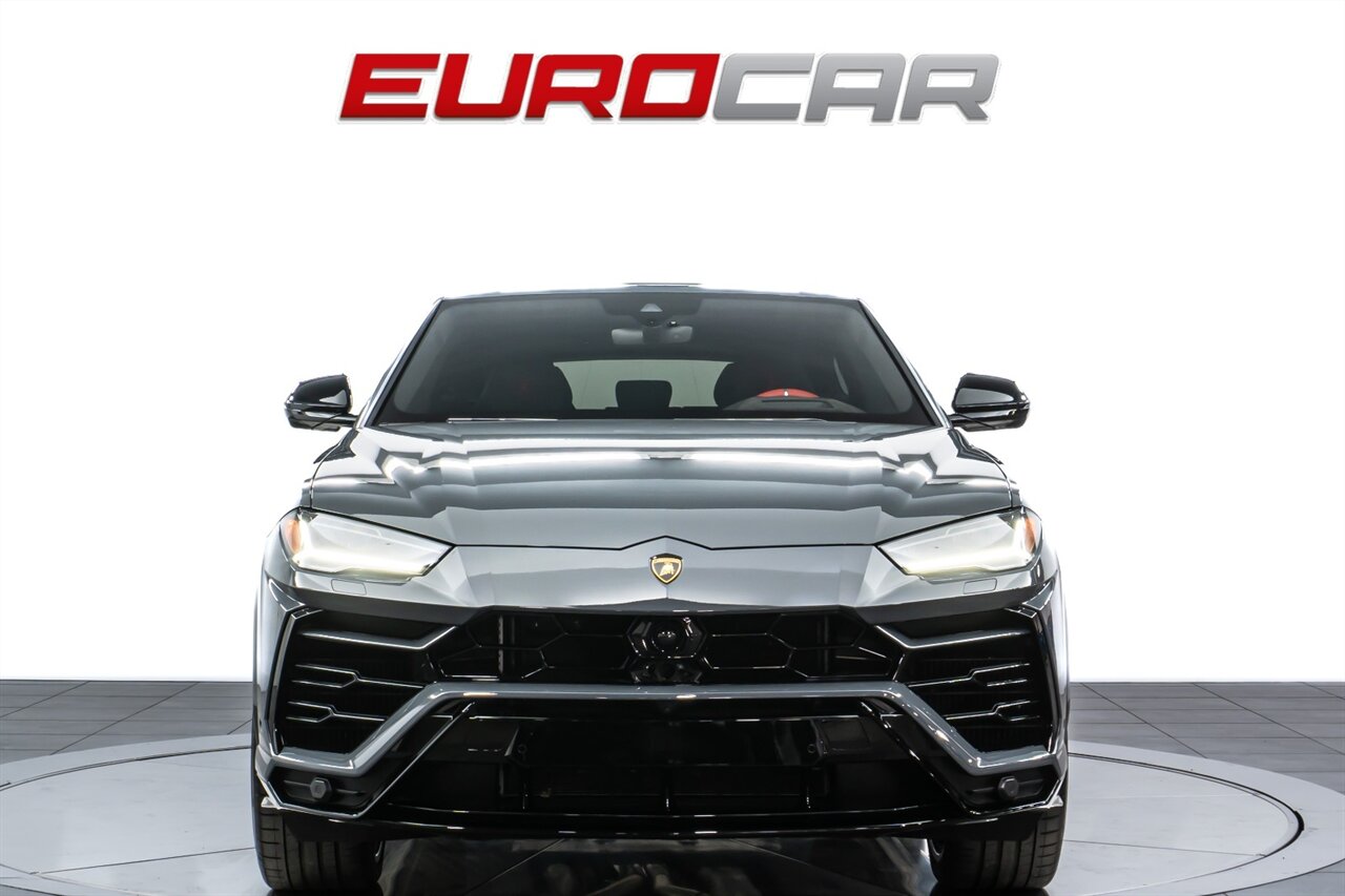 2022 Lamborghini Urus  *STYLE PACKAGE IN HIGH GLOSS BLACK * FULL COMFORT SEATS* - Photo 8 - Costa Mesa, CA 92626