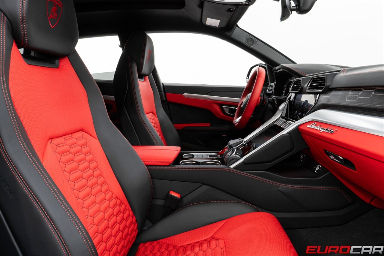 2022 Lamborghini Urus  *STYLE PACKAGE IN HIGH GLOSS BLACK * FULL COMFORT SEATS* - Photo 37 - Costa Mesa, CA 92626