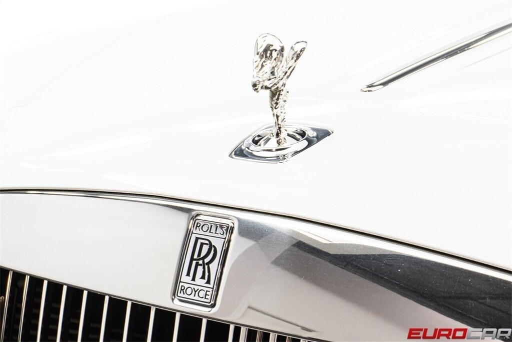 2018 Rolls-Royce Dawn  *BEAUTIFUL BESPOKE INTERIOR * IMMACULATE CONDITION* - Photo 11 - Costa Mesa, CA 92626