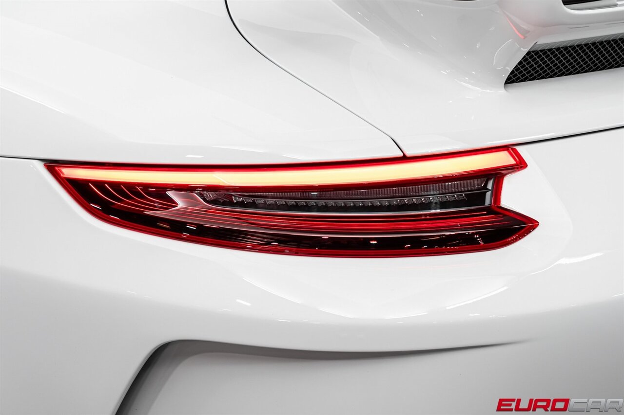 2018 Porsche 911 GT3 *ADAPTIVE SPORT SEATS PLUS * FRONT LIFT*   - Photo 18 - Costa Mesa, CA 92626