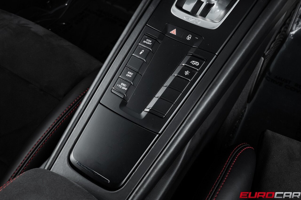 2018 Porsche 911 GT3 *ADAPTIVE SPORT SEATS PLUS * FRONT LIFT*   - Photo 31 - Costa Mesa, CA 92626