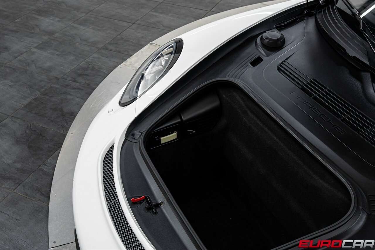 2018 Porsche 911 GT3 *ADAPTIVE SPORT SEATS PLUS * FRONT LIFT*   - Photo 10 - Costa Mesa, CA 92626