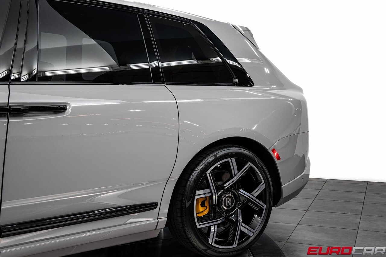 2025 Rolls-Royce Black Badge Cullinan *BESPOKE INTERIOR * SHOOTING STAR HEADLINER* - Photo 16 - Costa Mesa, CA 92626