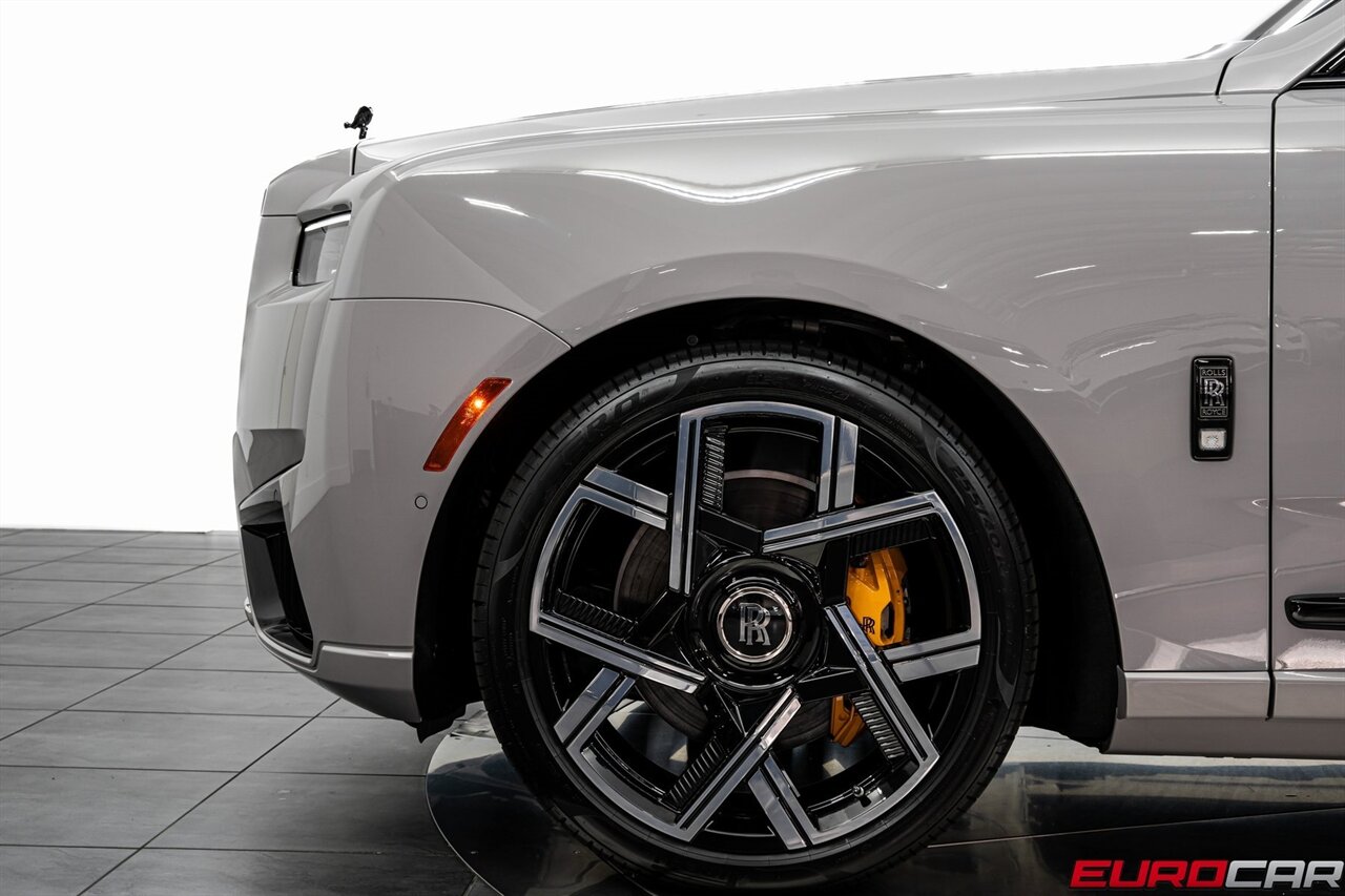 2025 Rolls-Royce Black Badge Cullinan *BESPOKE INTERIOR * SHOOTING STAR HEADLINER* - Photo 15 - Costa Mesa, CA 92626
