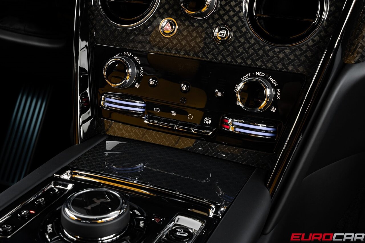 2025 Rolls-Royce Black Badge Cullinan *BESPOKE INTERIOR * SHOOTING STAR HEADLINER* - Photo 33 - Costa Mesa, CA 92626