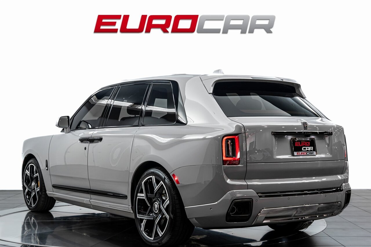 2025 Rolls-Royce Black Badge Cullinan *BESPOKE INTERIOR * SHOOTING STAR HEADLINER* - Photo 4 - Costa Mesa, CA 92626