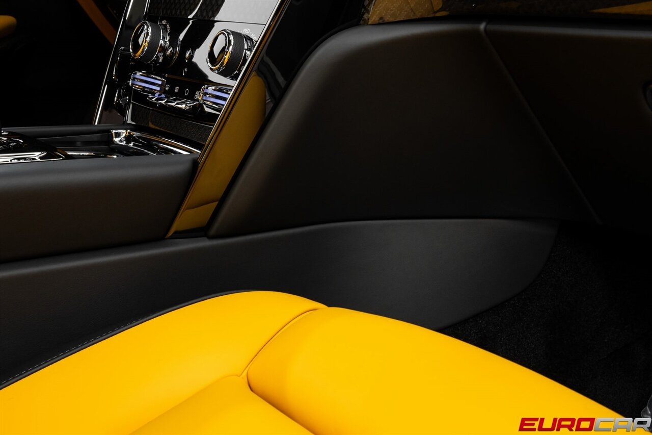 2025 Rolls-Royce Black Badge Cullinan *BESPOKE INTERIOR * SHOOTING STAR HEADLINER* - Photo 38 - Costa Mesa, CA 92626