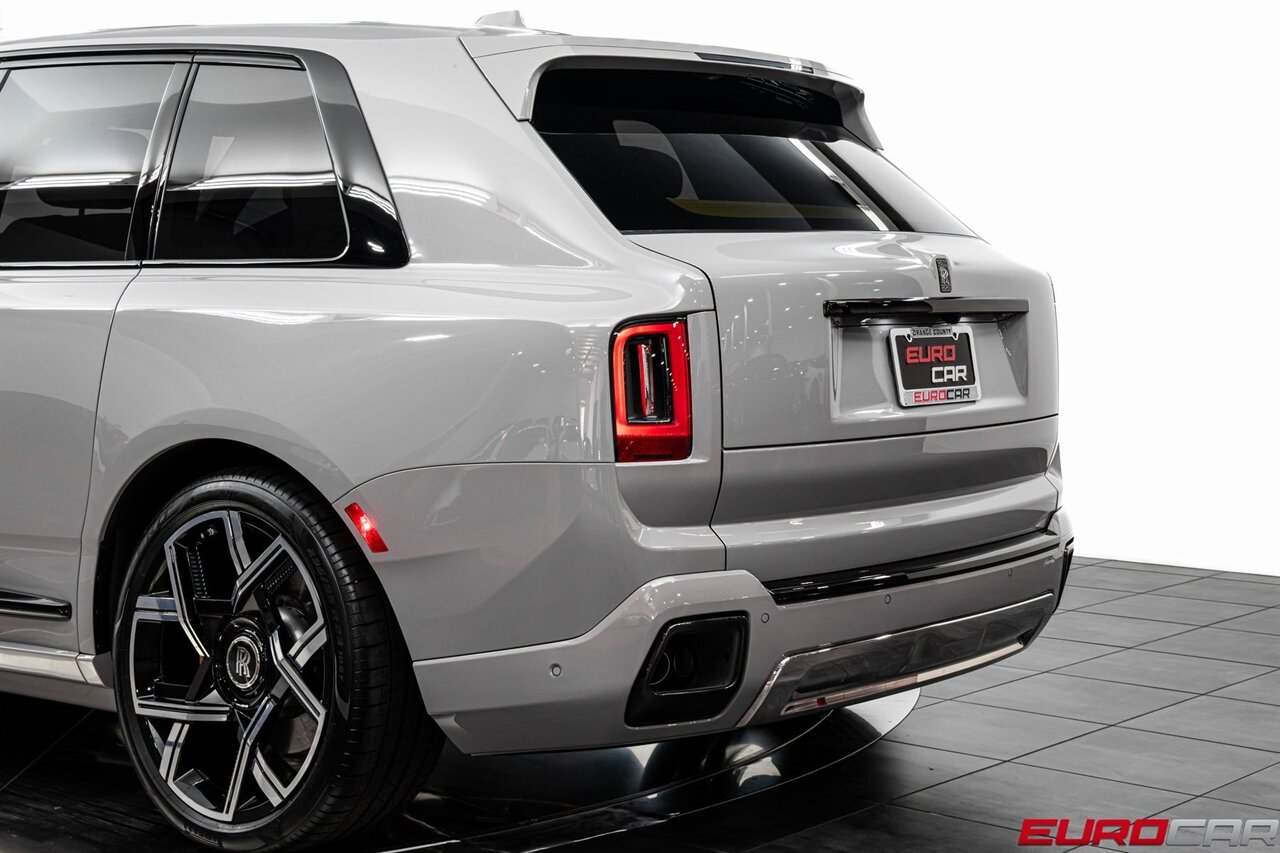 2025 Rolls-Royce Black Badge Cullinan *BESPOKE INTERIOR * SHOOTING STAR HEADLINER* - Photo 18 - Costa Mesa, CA 92626