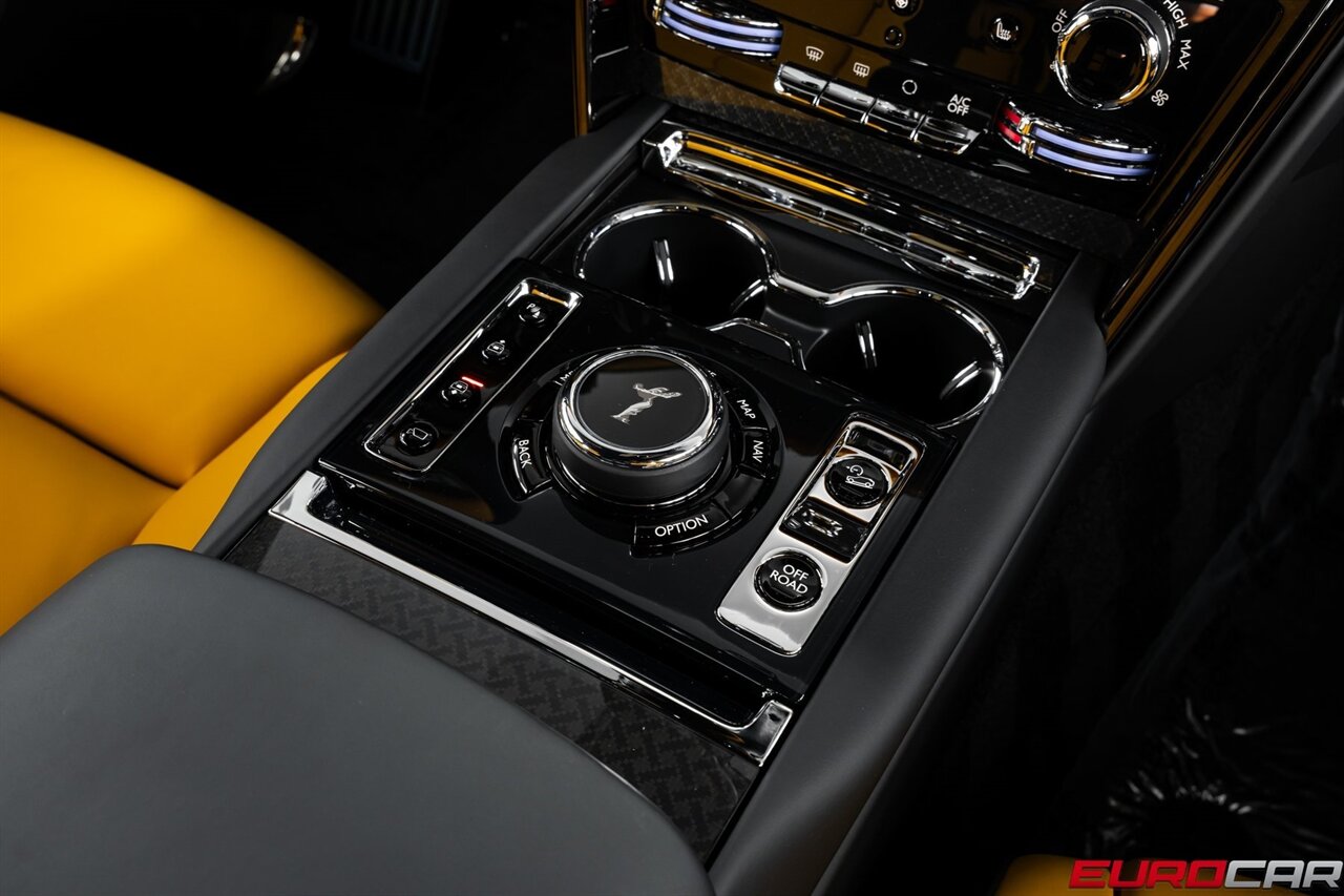 2025 Rolls-Royce Black Badge Cullinan *BESPOKE INTERIOR * SHOOTING STAR HEADLINER* - Photo 34 - Costa Mesa, CA 92626