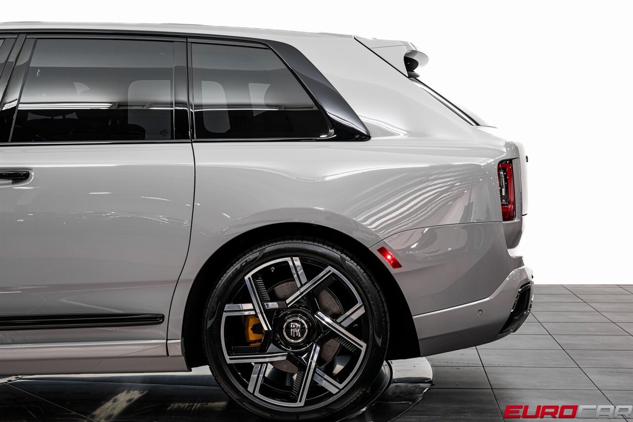 2025 Rolls-Royce Black Badge Cullinan *BESPOKE INTERIOR * SHOOTING STAR HEADLINER* - Photo 17 - Costa Mesa, CA 92626