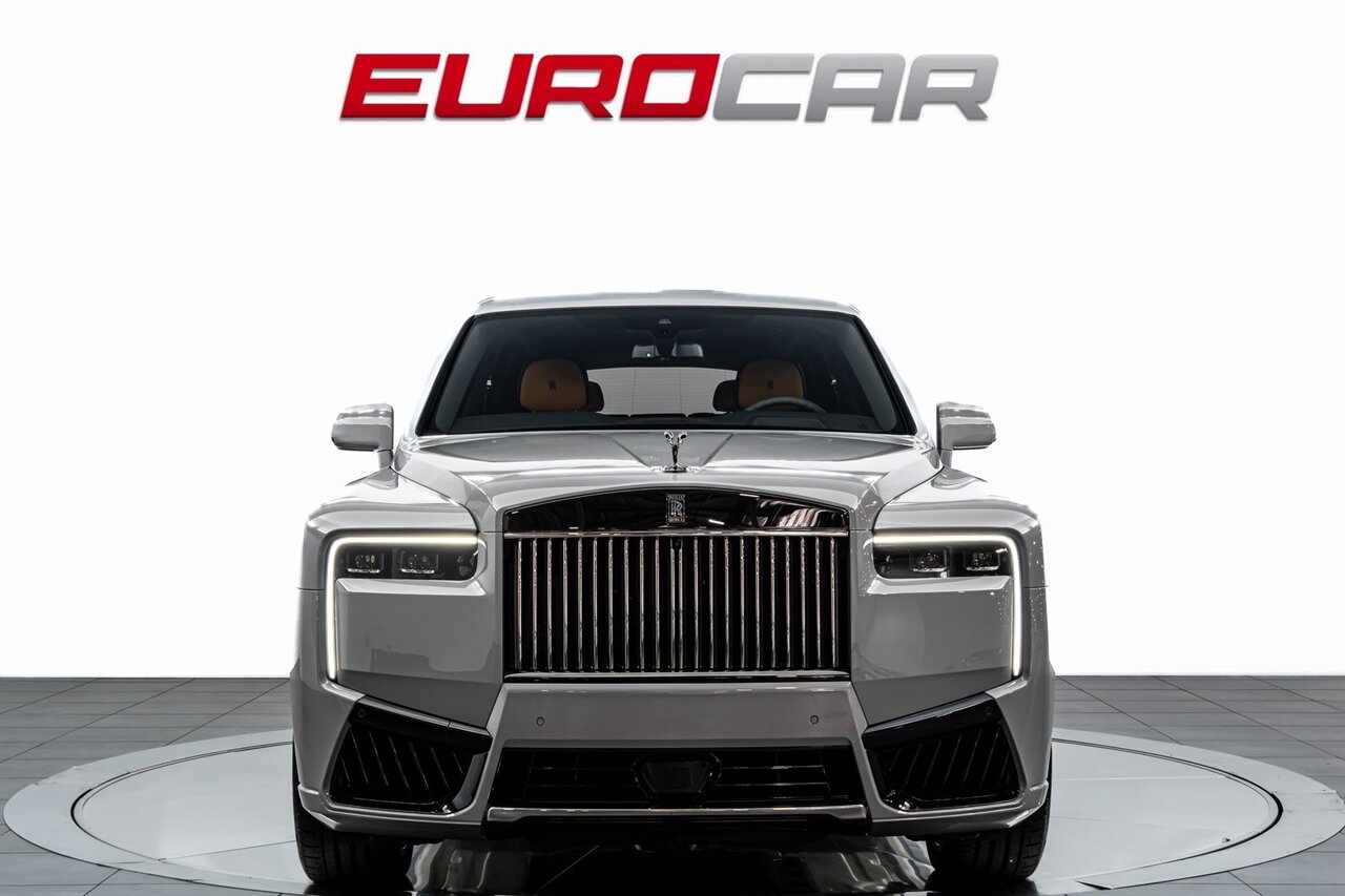 2025 Rolls-Royce Black Badge Cullinan *BESPOKE INTERIOR * SHOOTING STAR HEADLINER* - Photo 10 - Costa Mesa, CA 92626