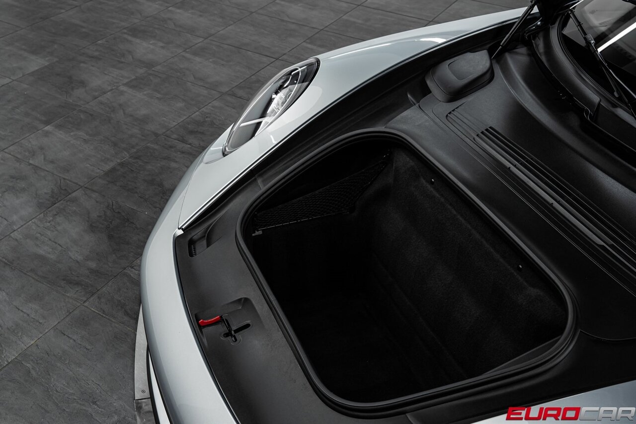 2021 Porsche 911 Carrera S *PREMIUM PACKAGE * SPORT PACKAGE* - Photo 12 - Costa Mesa, CA 92626