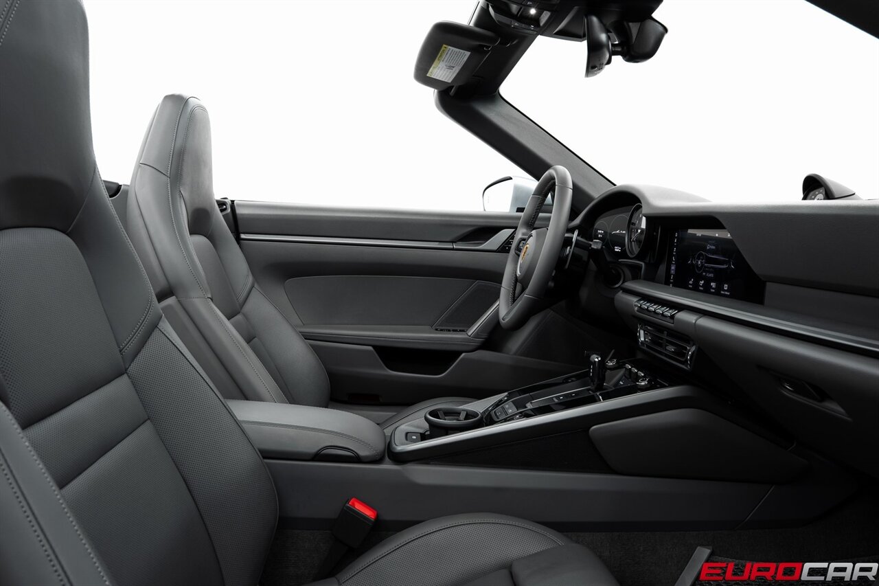 2021 Porsche 911 Carrera S *PREMIUM PACKAGE * SPORT PACKAGE* - Photo 39 - Costa Mesa, CA 92626