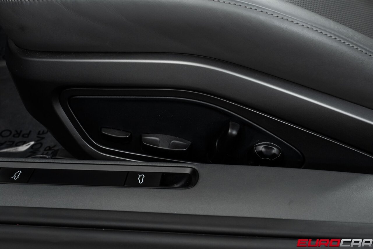 2021 Porsche 911 Carrera S *PREMIUM PACKAGE * SPORT PACKAGE* - Photo 46 - Costa Mesa, CA 92626