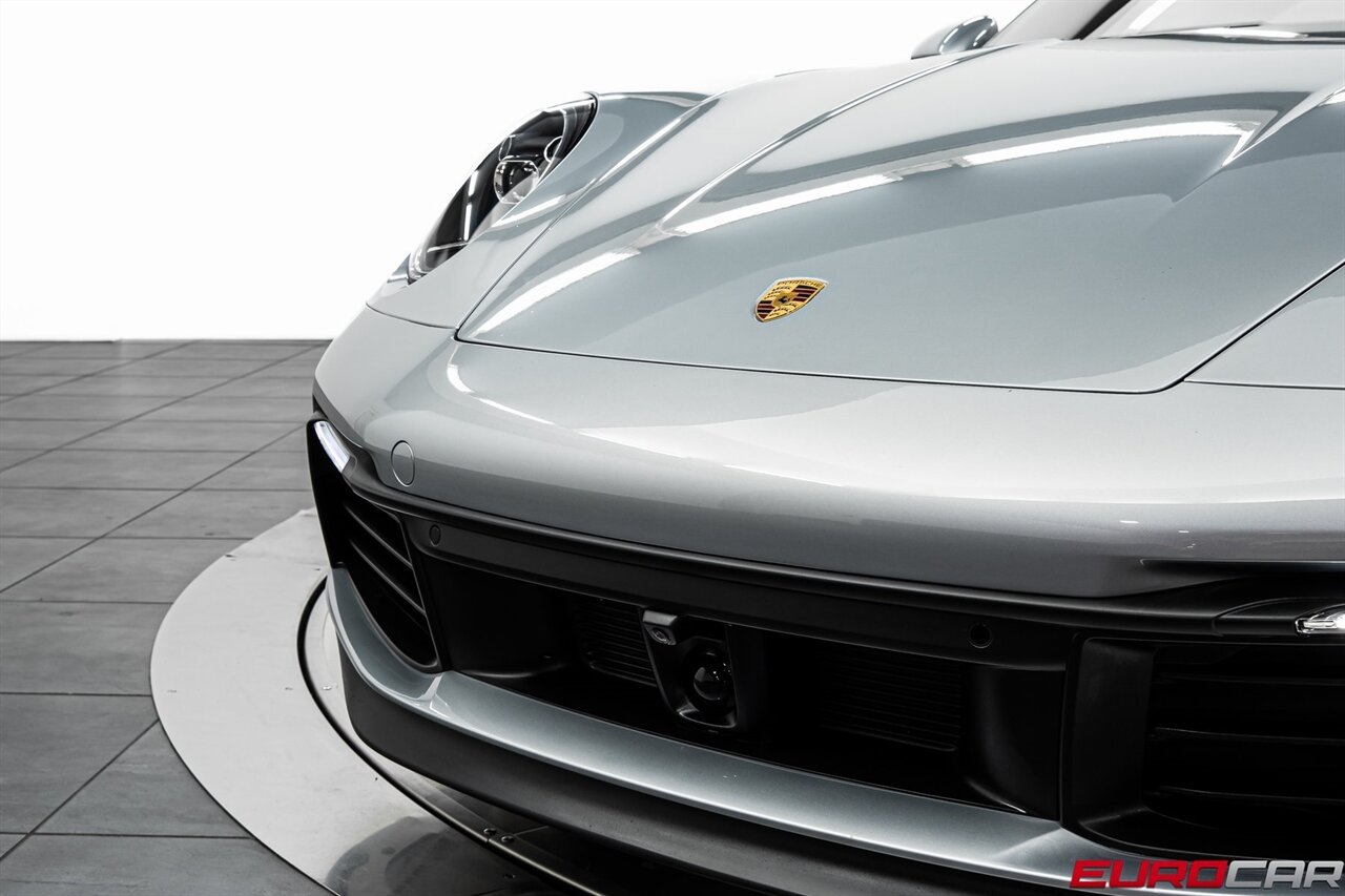 2021 Porsche 911 Carrera S *PREMIUM PACKAGE * SPORT PACKAGE* - Photo 13 - Costa Mesa, CA 92626